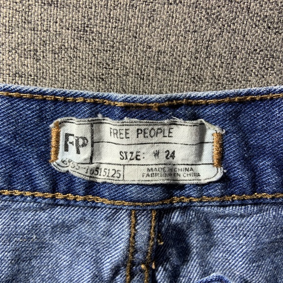 Free People Denim Shorts - Picture 5 of 6